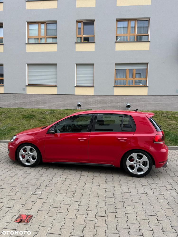Volkswagen Golf - 3