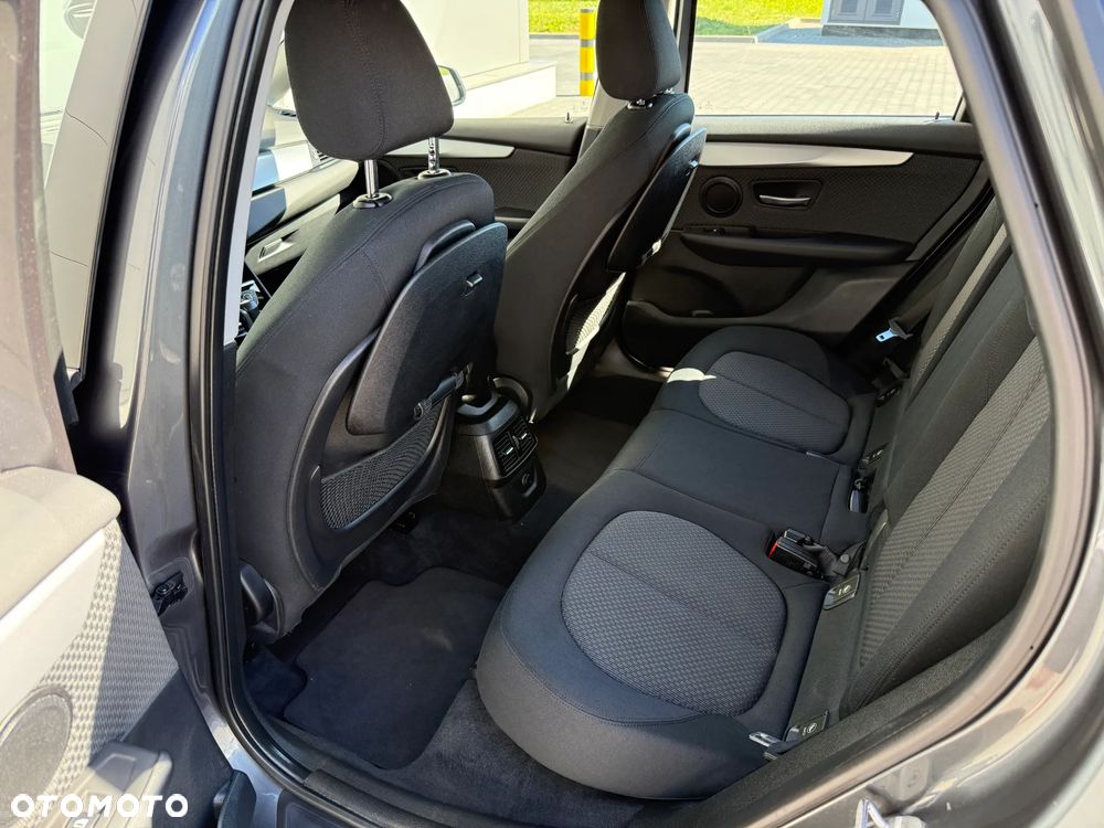 BMW Seria 2 216d Luxury Line - 32