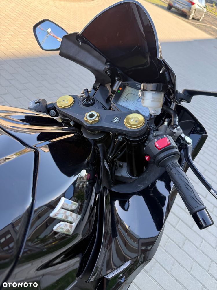 Suzuki GSX-R - 7