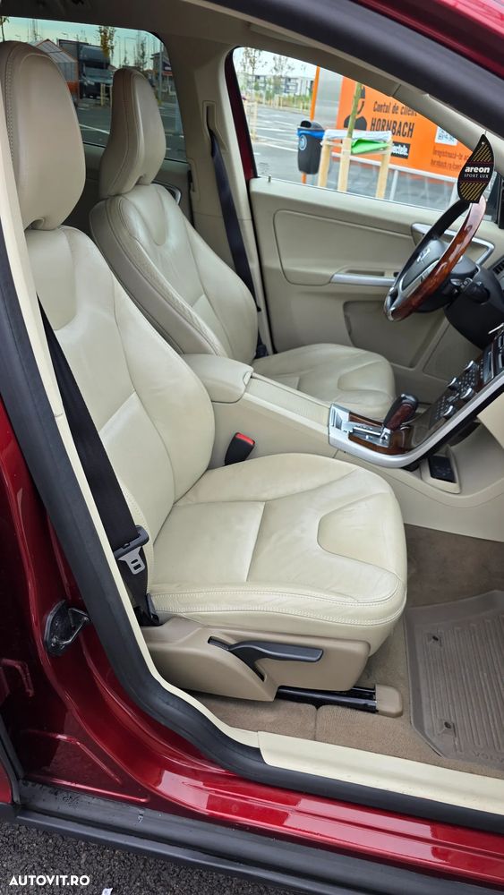 Volvo XC 60 D5 AWD Aut. Summum - 23