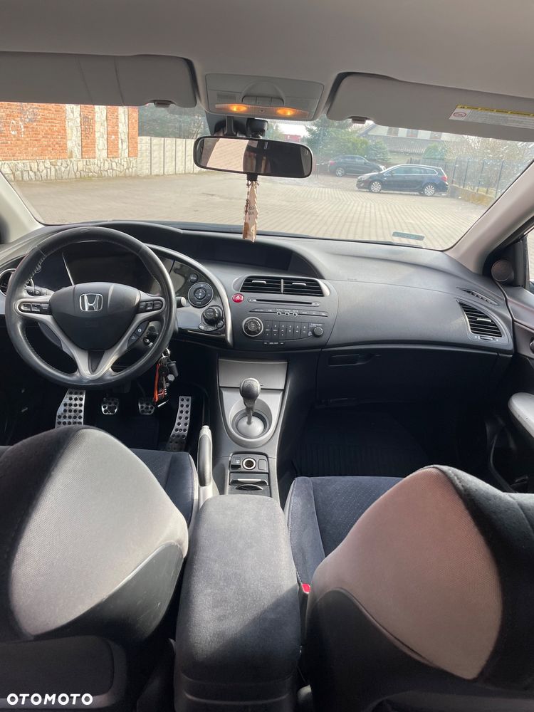 Honda Civic 1.8 Comfort - 9