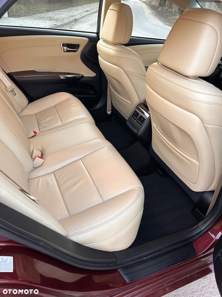 Toyota Avalon - 11