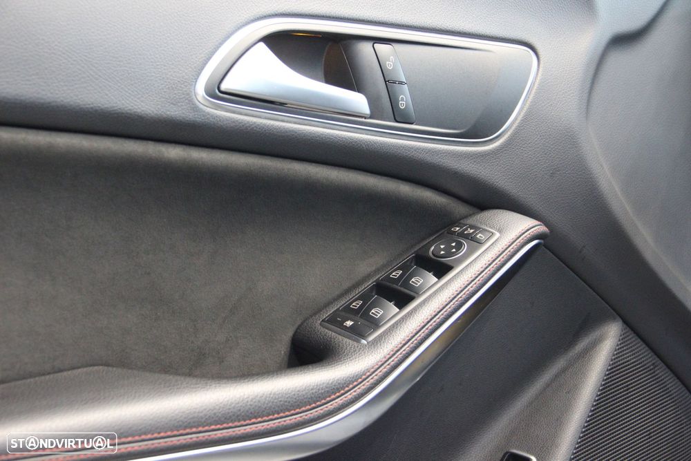 Mercedes-Benz CLA 220 d AMG Line Aut. - 12