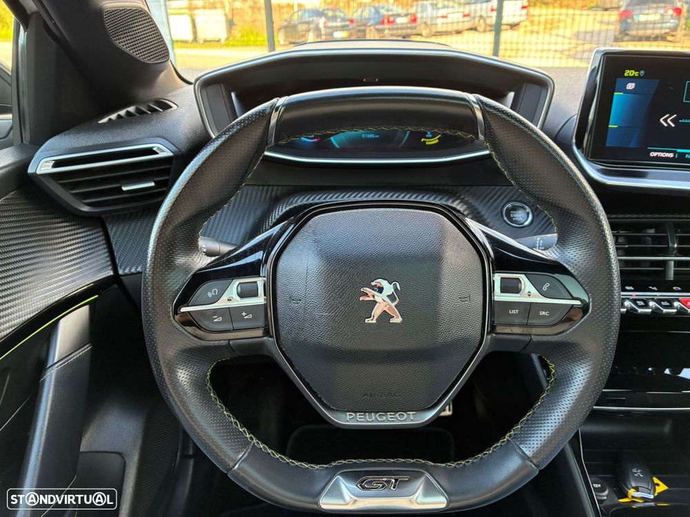 Peugeot 208 - 14