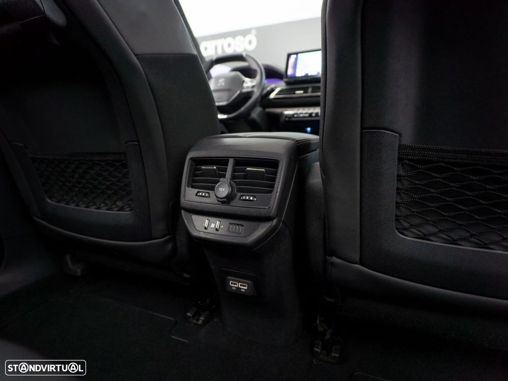 Peugeot 5008 1.5 BlueHDi GT EAT8 - 43