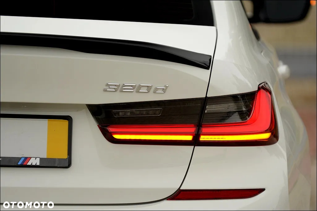 BMW Seria 3 320d xDrive M Sport sport - 38