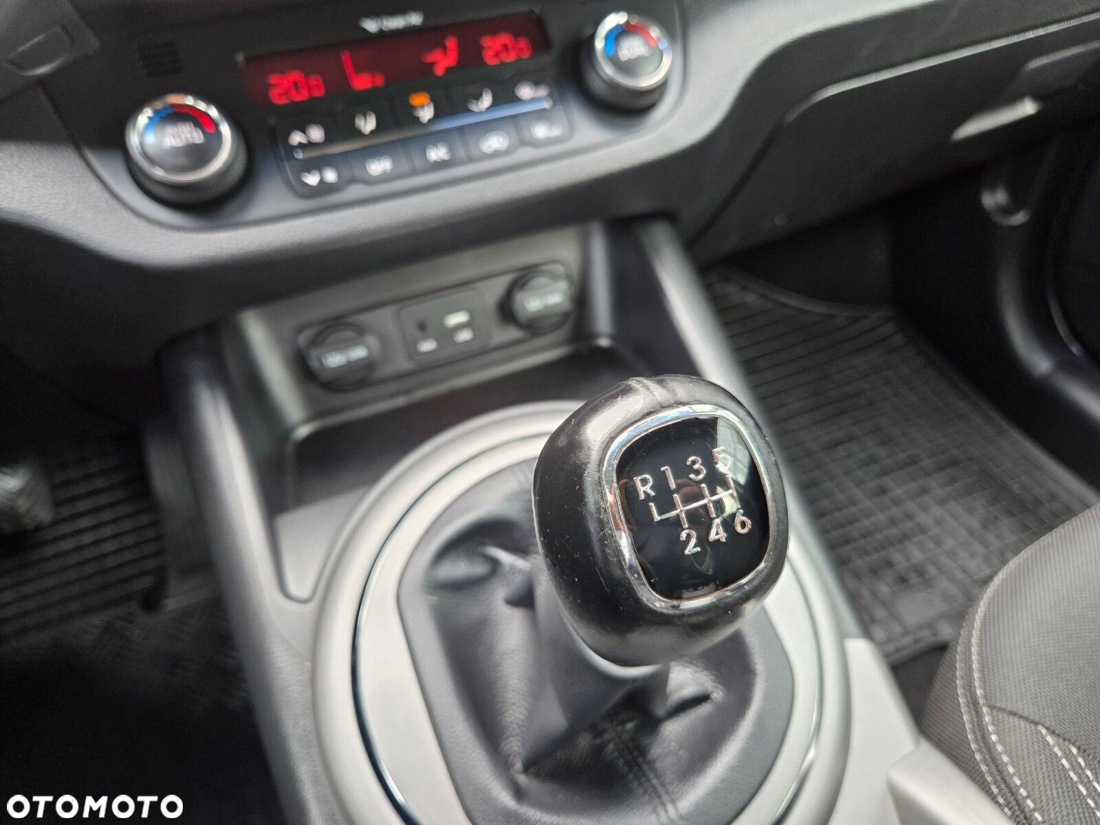 Kia Sportage - 20