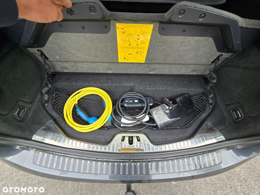 Volvo V60 D6 AWD Plug-in Hybrid Summum - 18