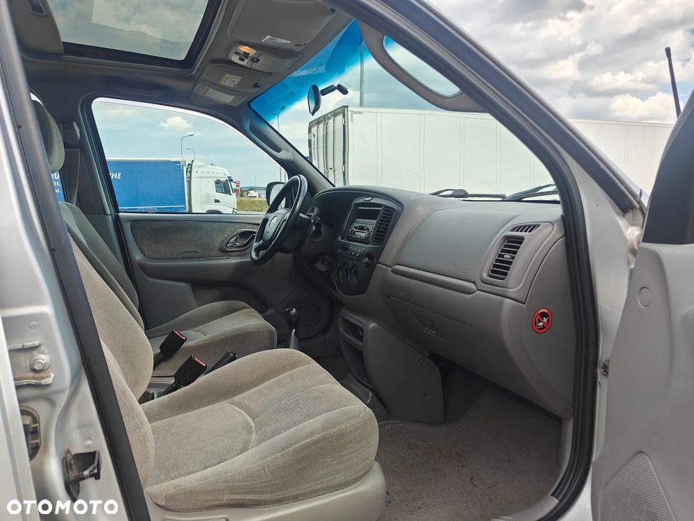 Mazda Tribute 4x4 Comfort - 7