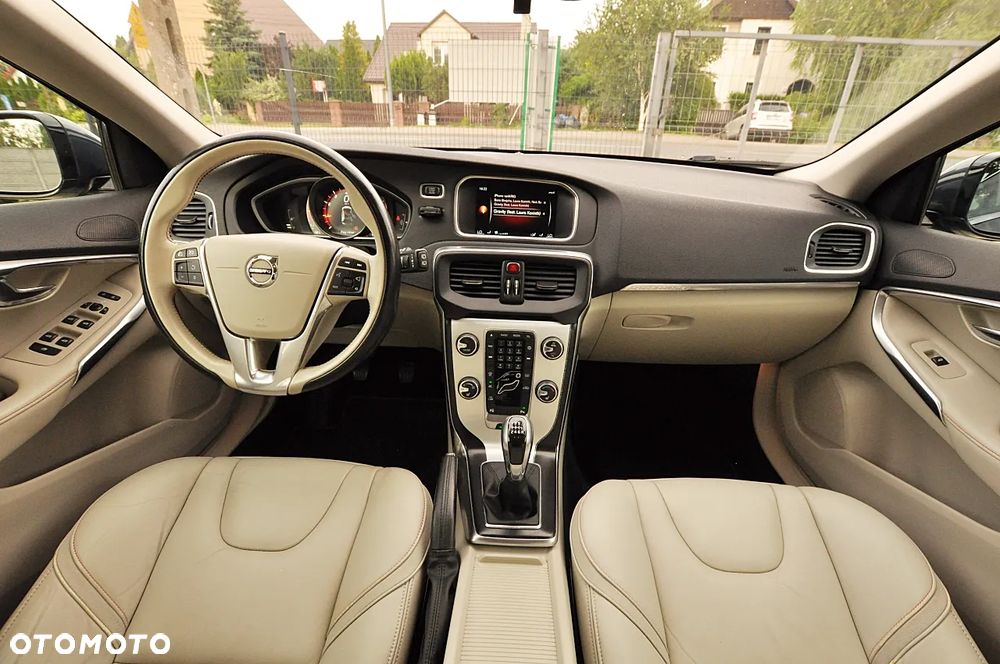 Volvo V40 T3 Ocean Race - 20