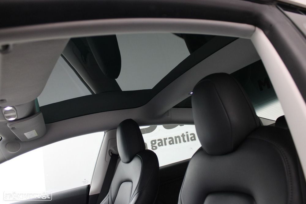 Tesla Model 3 Long Range Tração Traseira - 24