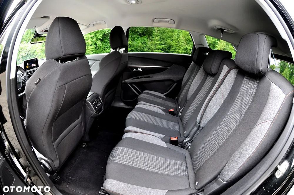 Peugeot 5008 1.6 BlueHDI Allure S&S EAT6 - 23