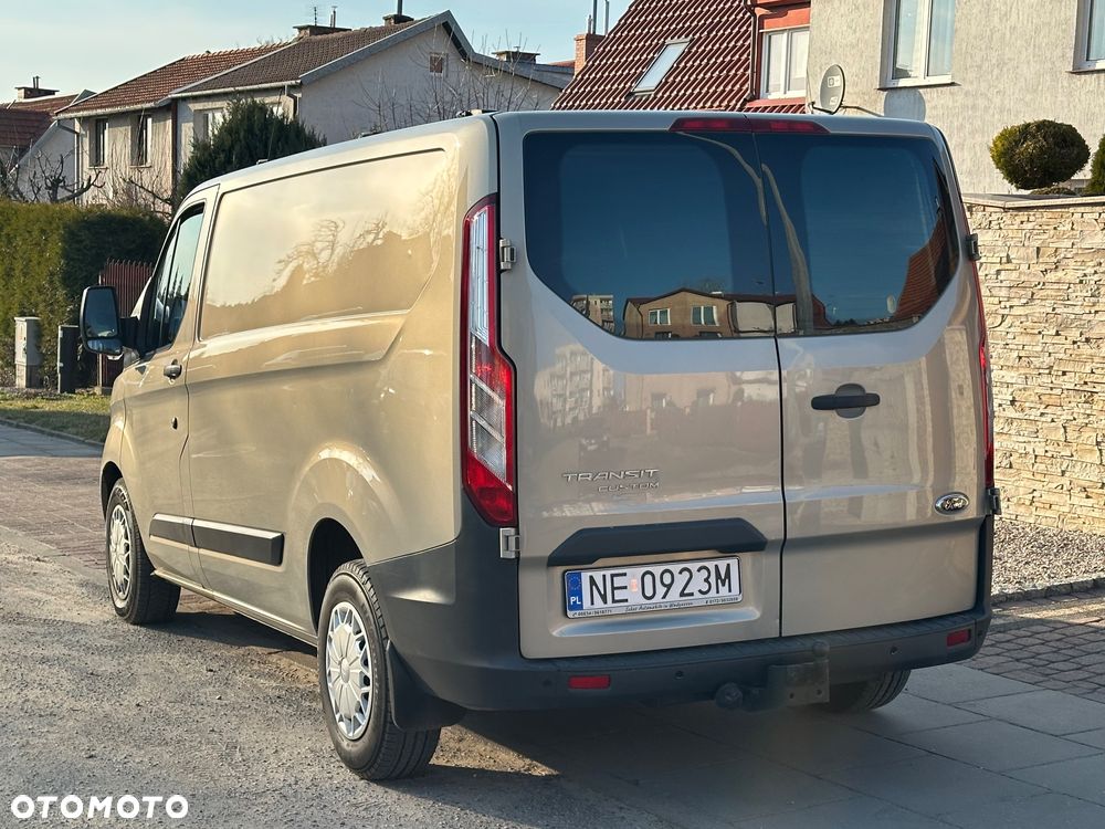 Ford TRANSIT CUSTOM - 17