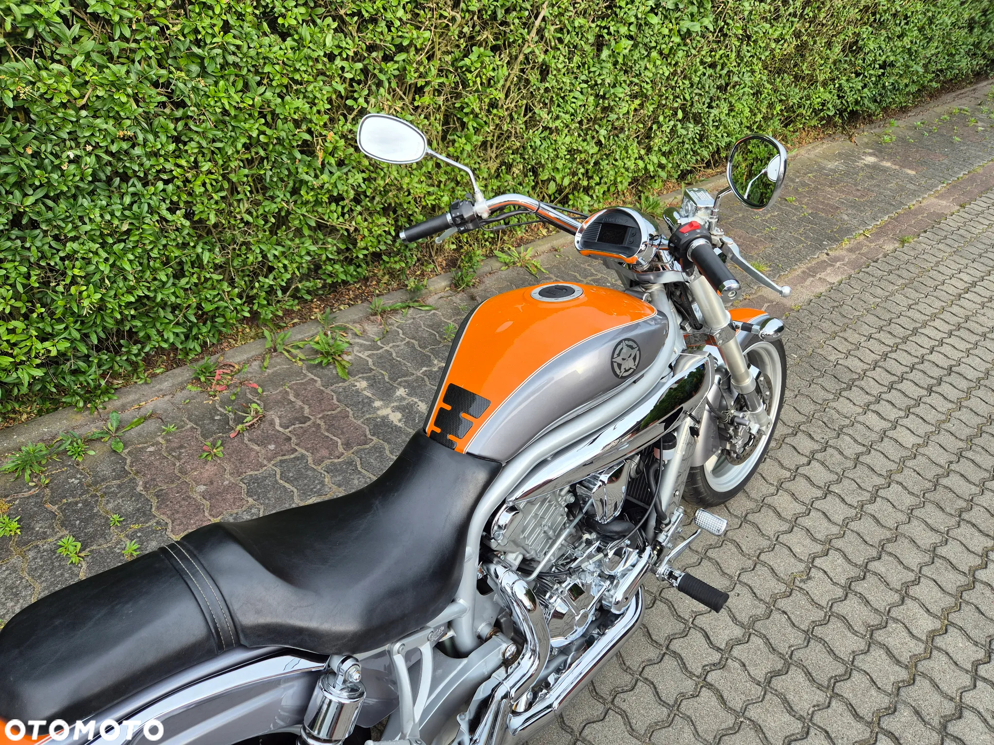 Hyosung GV - 8