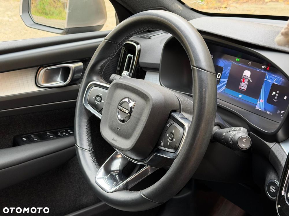 Volvo XC 40 B3 Plus Bright - 26