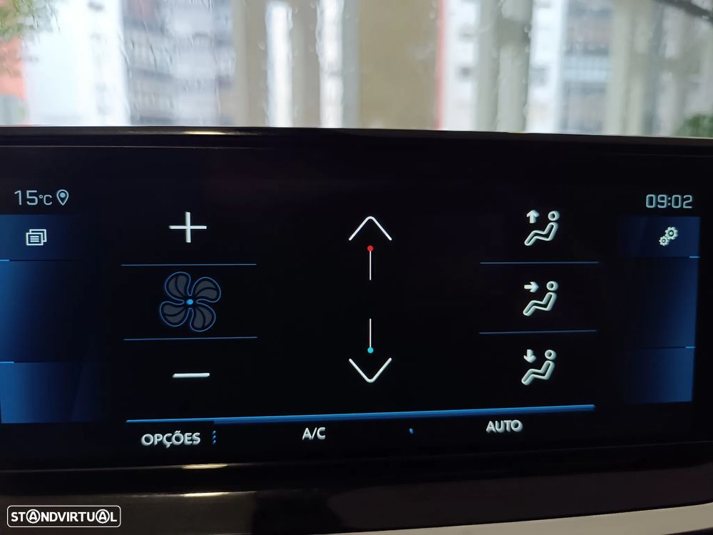 Peugeot 2008 PureTech 130 EAT8 Allure - 39