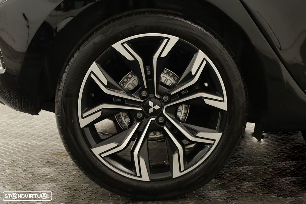 Mitsubishi Colt 1.0 MPI-T Launch Edition - 5