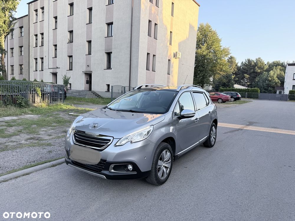 Peugeot 2008 1.2 VTi Allure - 1