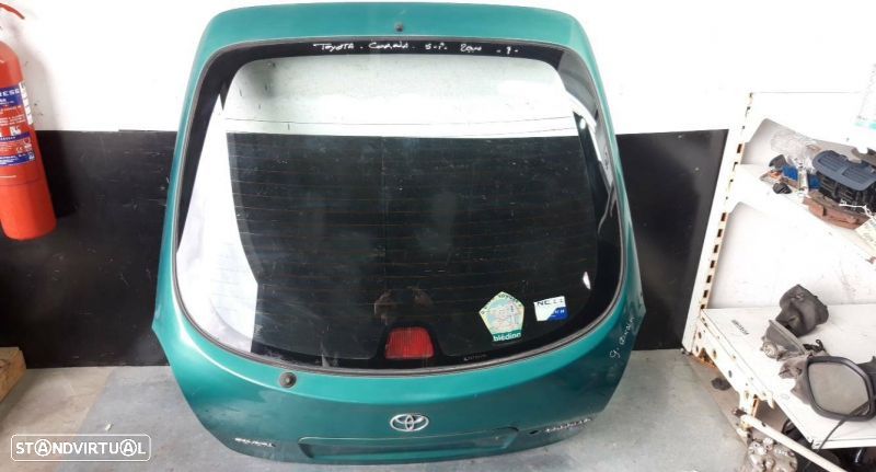 Porta Mala / Tampa Toyota Corolla Hatchback - 1