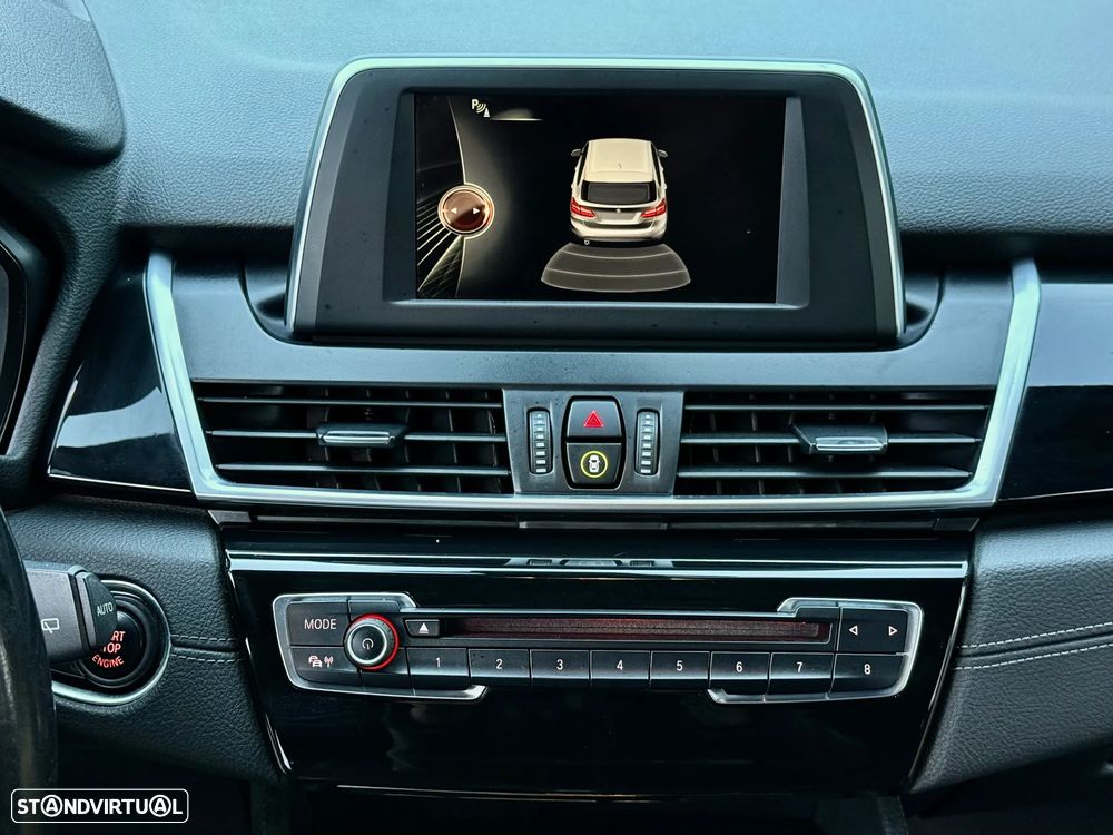 BMW 216 Active Tourer d Line Sport - 35