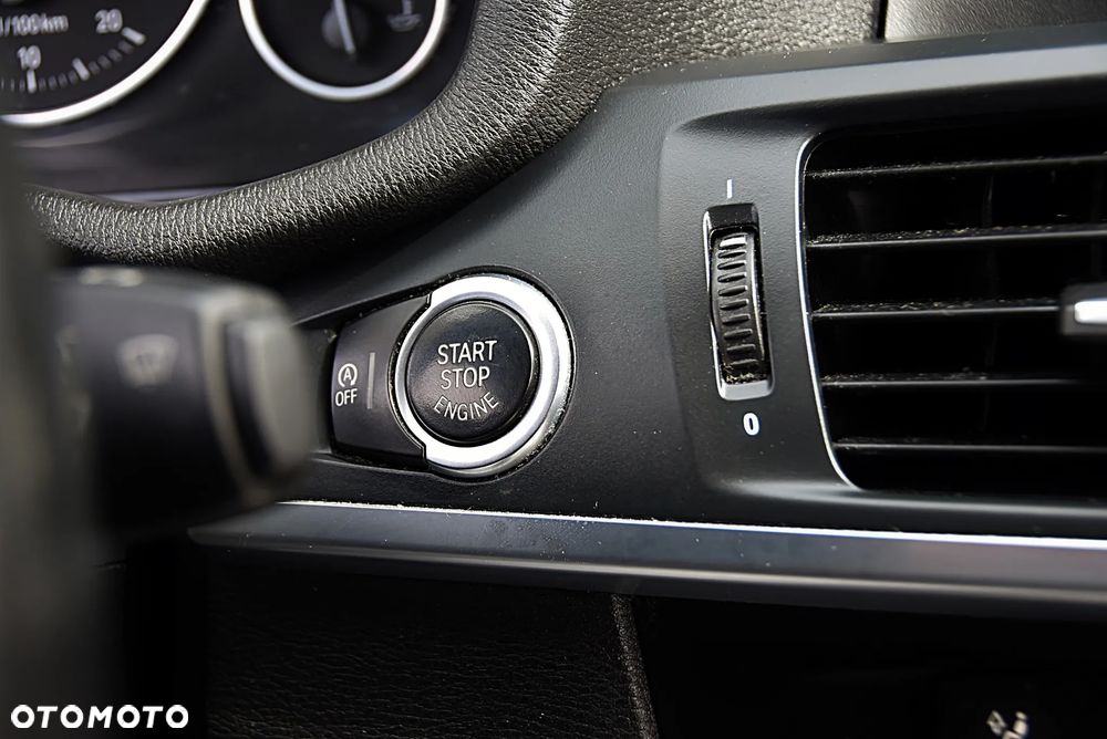 BMW X3 xDrive20d - 32