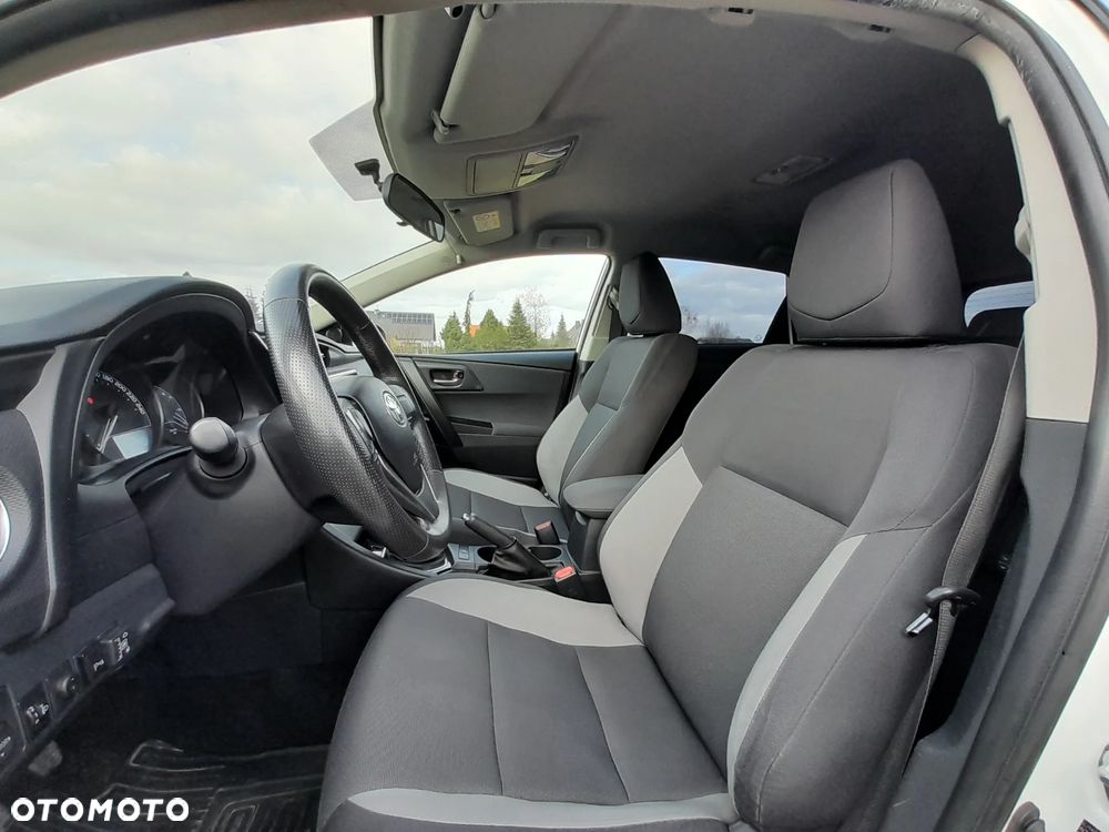 Toyota Auris 1.33 VVT-i Active - 24