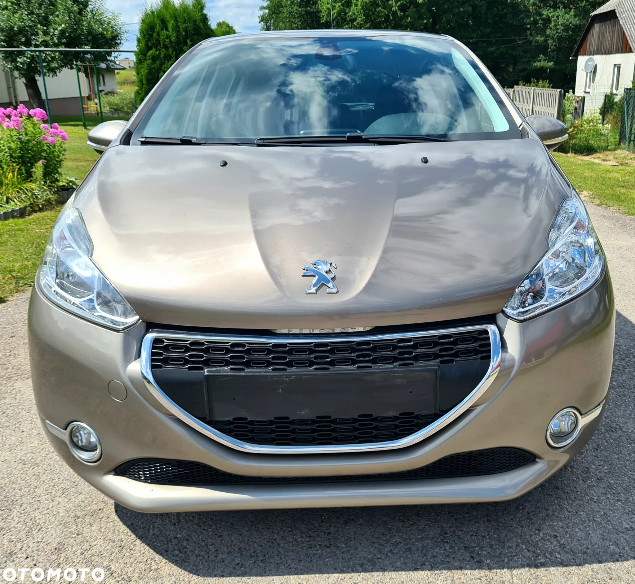 Peugeot 208 - 3