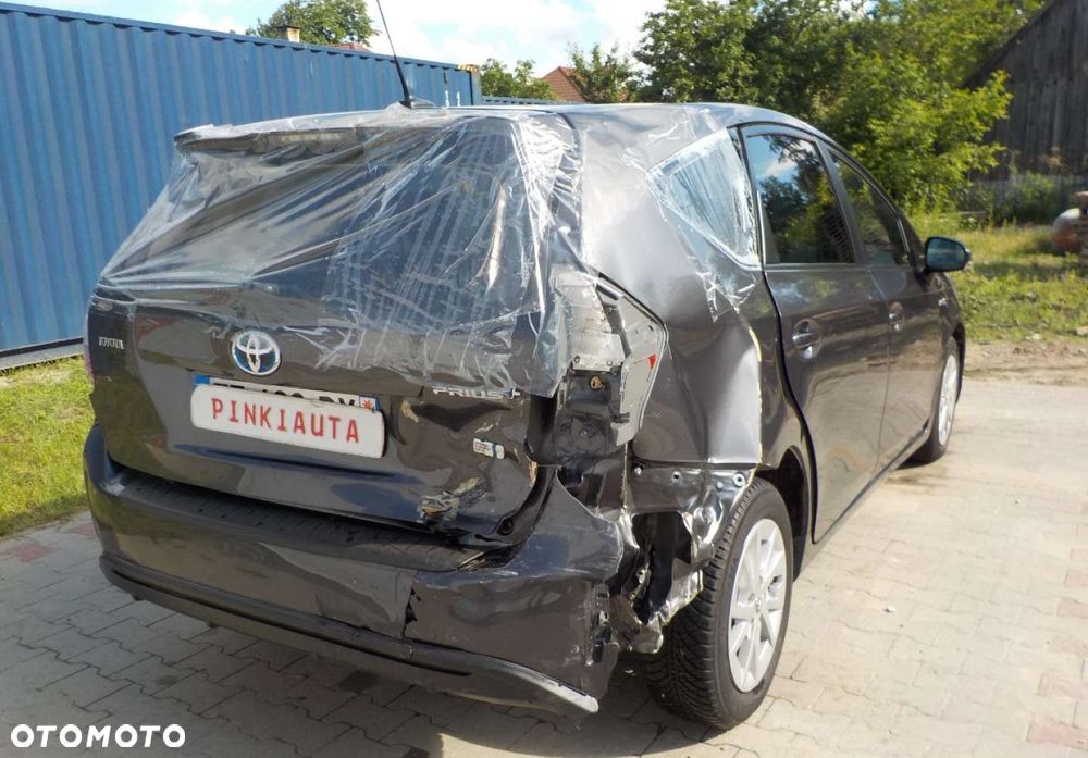 Toyota Prius+ - 17