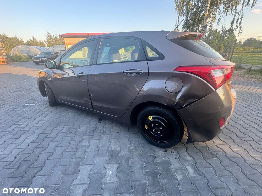 Hyundai i30 1.4 CRDi Classic - 6