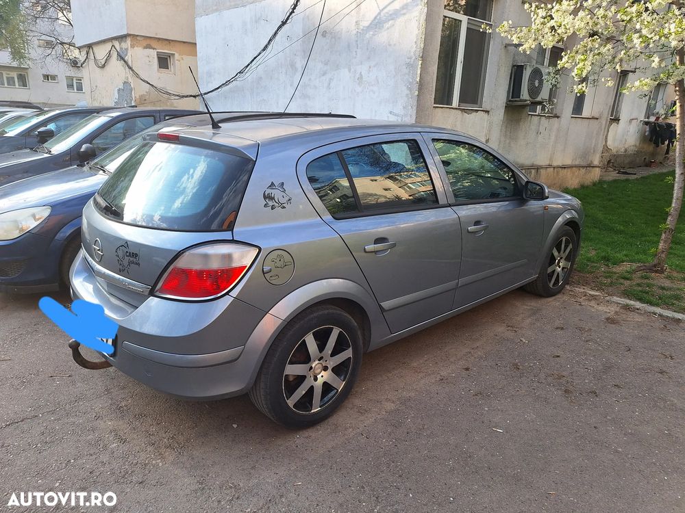 Opel Astra - 4