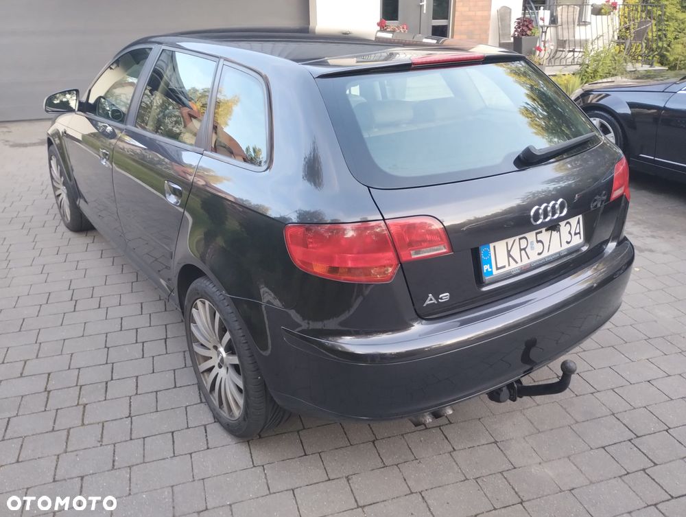 Audi A3 Sportback - 3