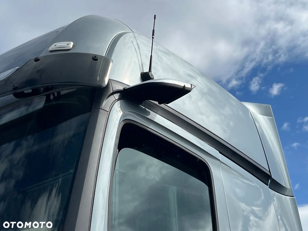 Mercedes-Benz ACTROS 1848 LS Giga Space - 8