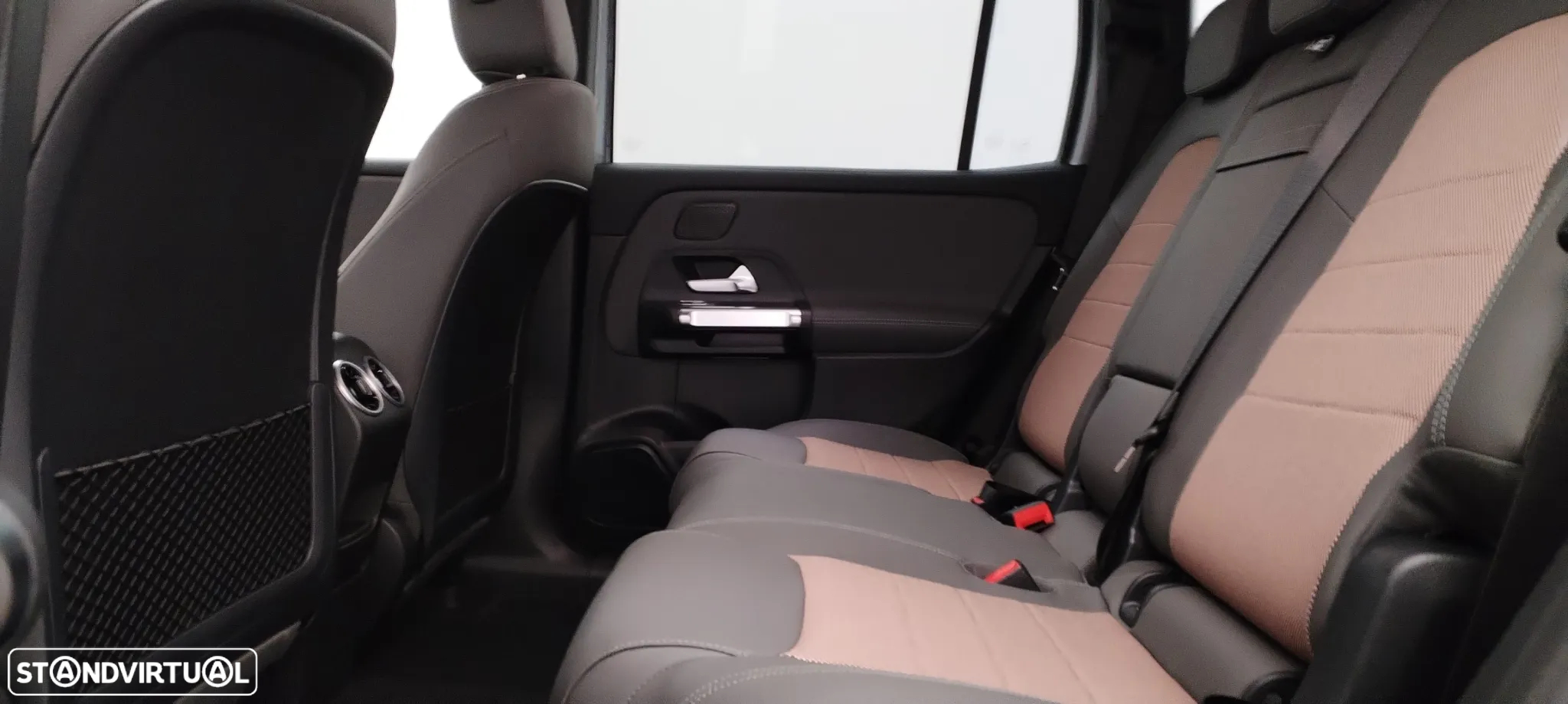 Mercedes-Benz EQB 250+ Edition - 27
