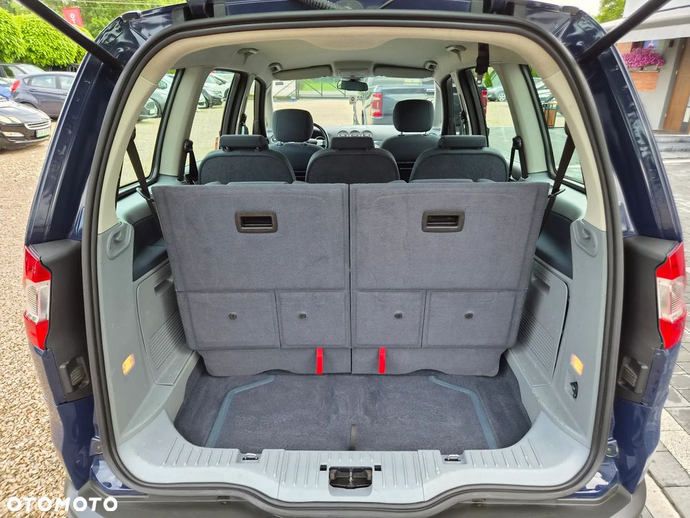 Ford Galaxy - 20