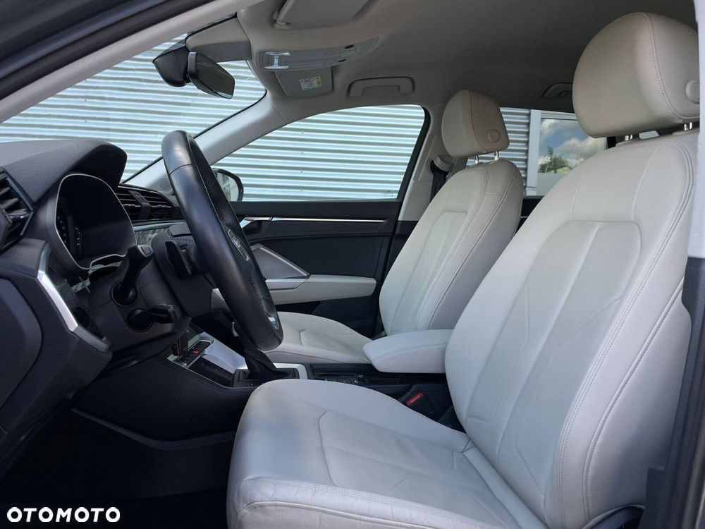 Audi Q3 - 22