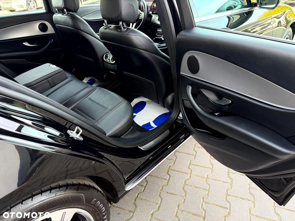 Mercedes-Benz Klasa E 220 d 9G-TRONIC Sportstyle Edition - 10