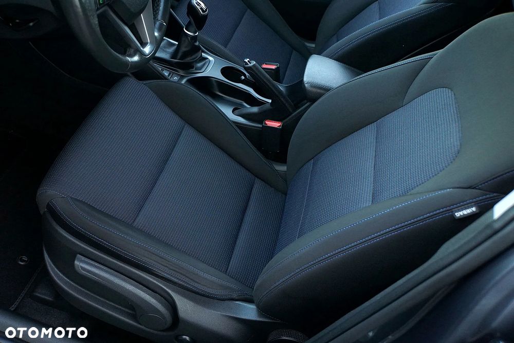 Hyundai Tucson blue 1.6 GDi 2WD Passion - 26