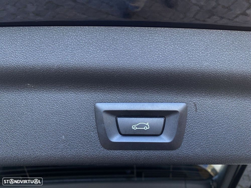 BMW X1 xDrive25e Pack Desportivo M - 21