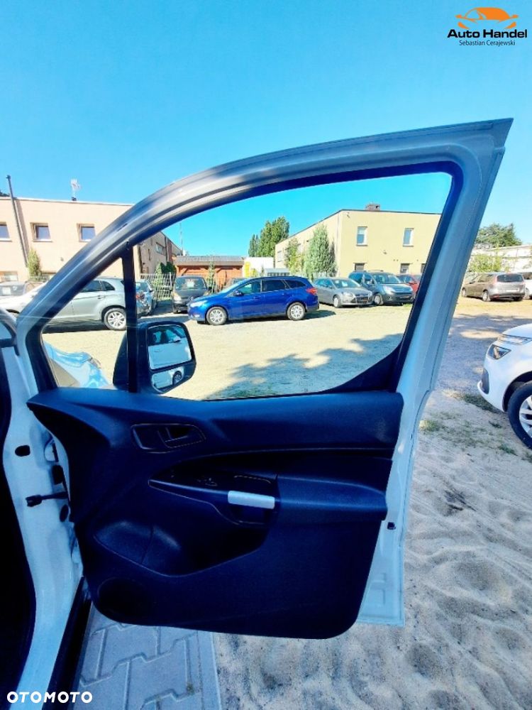 Ford Transit Connect - 33