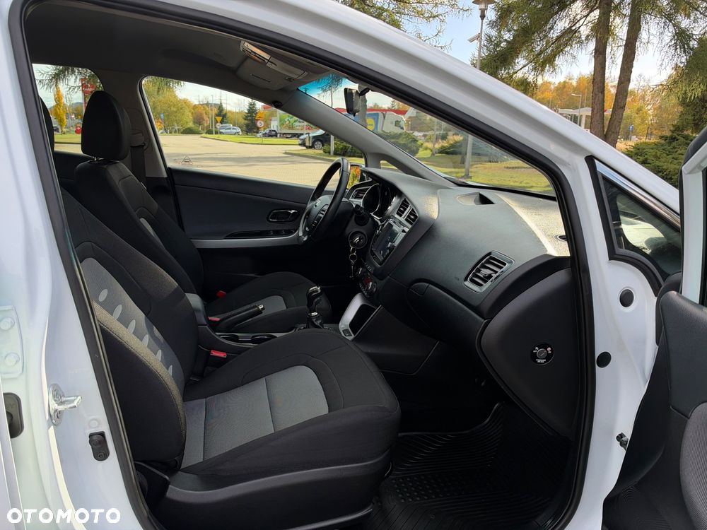 Kia Ceed 1.4 CVVT Dream Team Edition - 35
