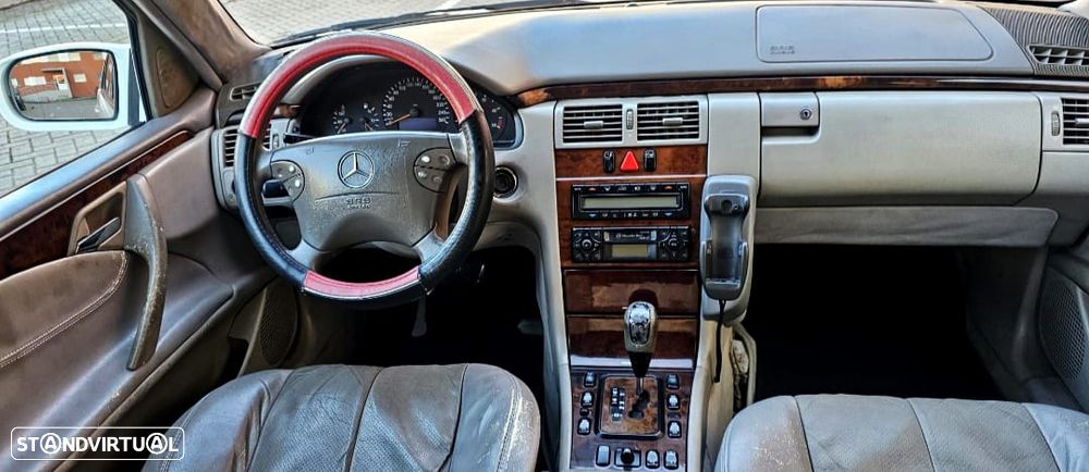 Mercedes-Benz E 220 - 8