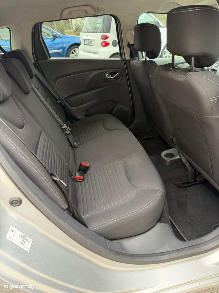 Renault Clio Sport Tourer dCi 90 Limited - 12
