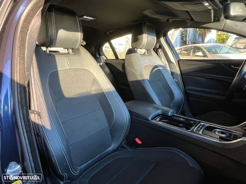 Jaguar XE 2.0 D R-Sport Aut. - 60