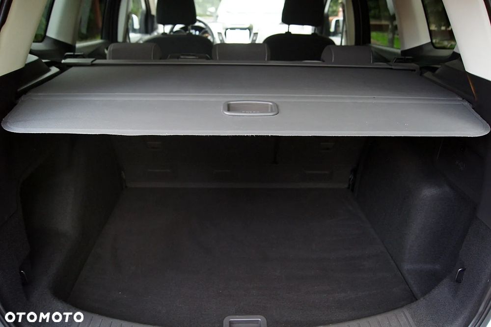 Ford Kuga - 35