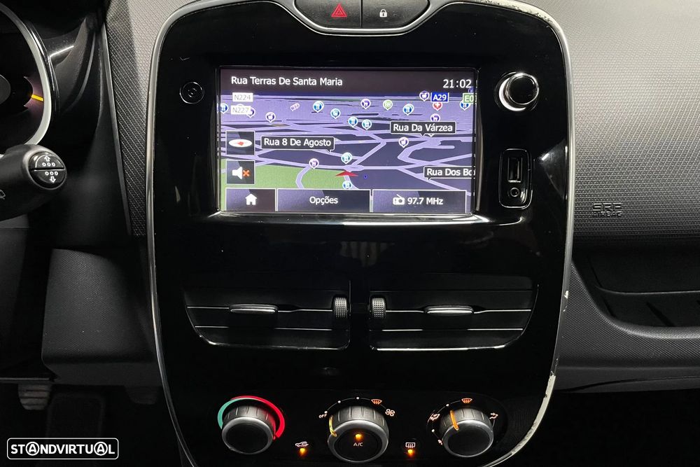 Renault Clio 0.9 TCE Dynamique S - 37