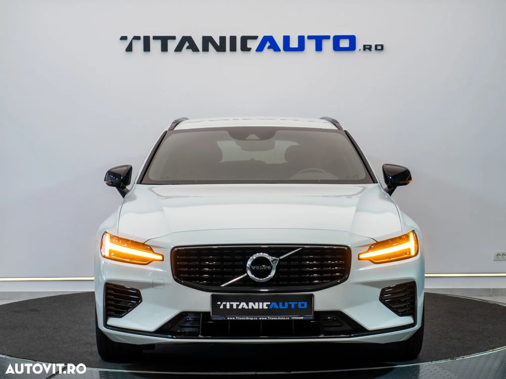Volvo V60 T6 AWD Recharge Geartronic RDesign - 11