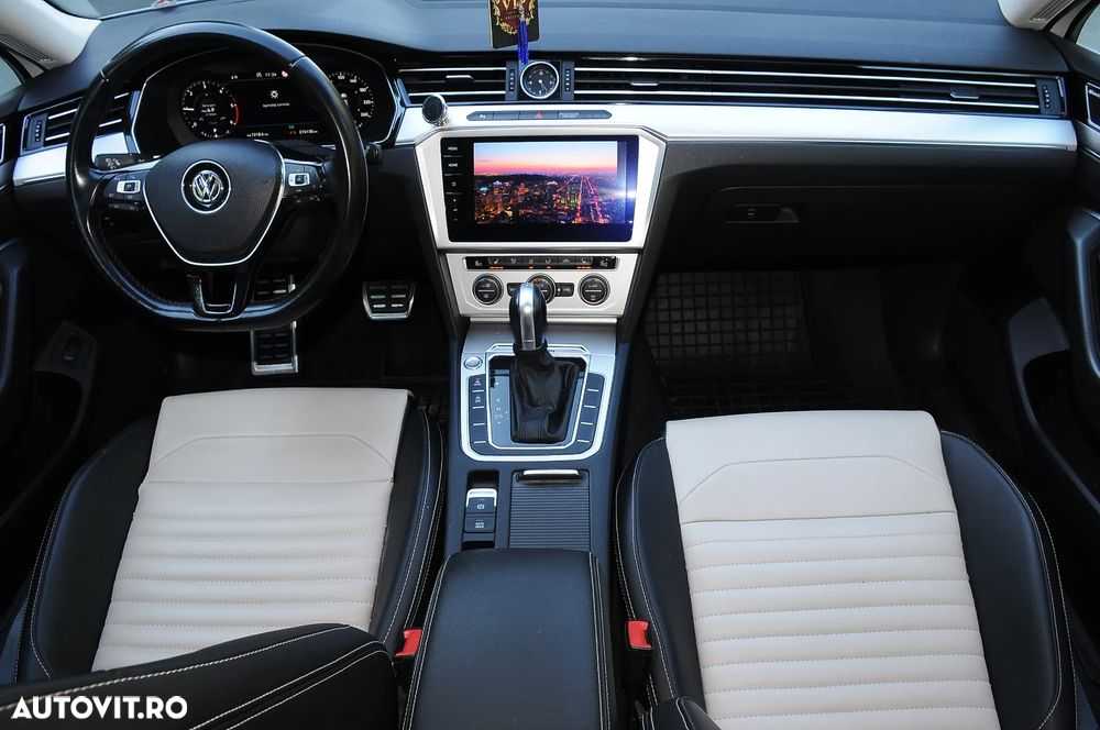 Volkswagen Passat 2.0 TDI DSG 4Motion Highline - 7