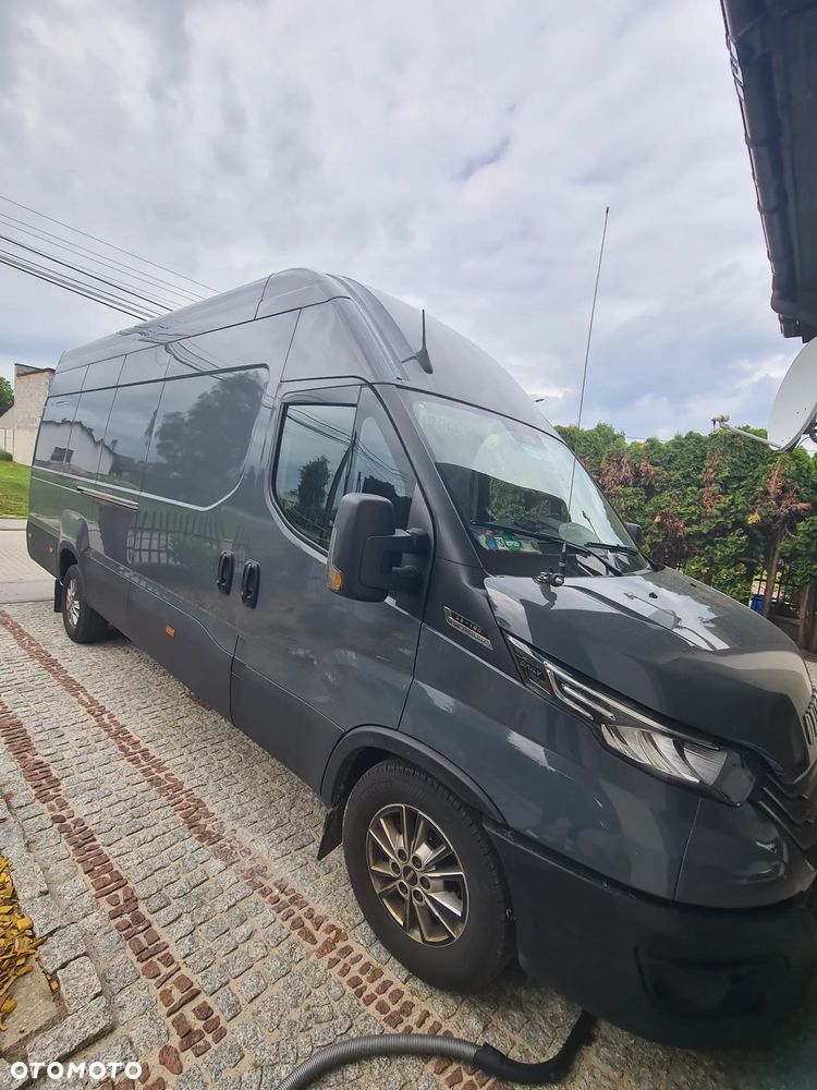 Iveco 35s18 - 12