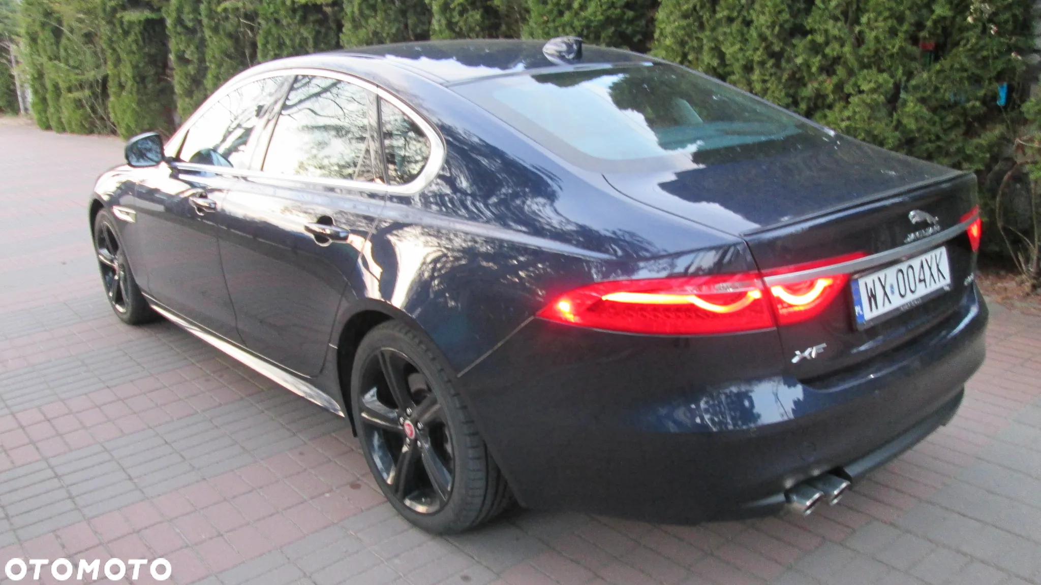 Jaguar XF 2.0 i4D R-Sport - 2