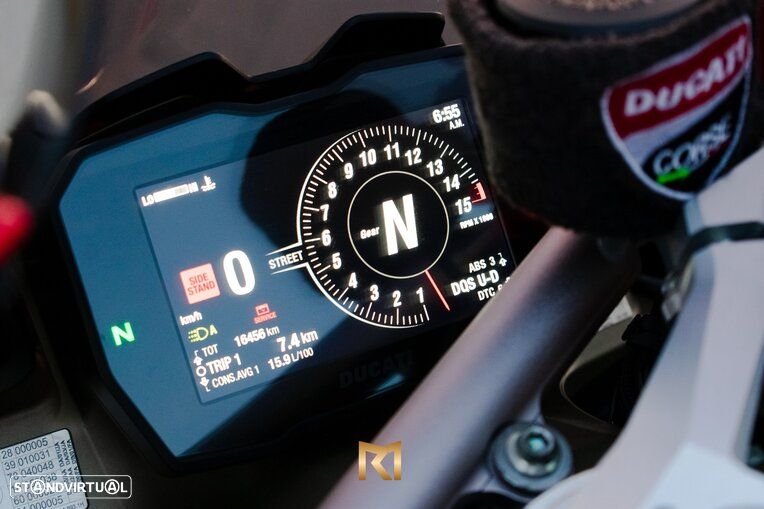 Ducati 1199 Panigale v4 - 2